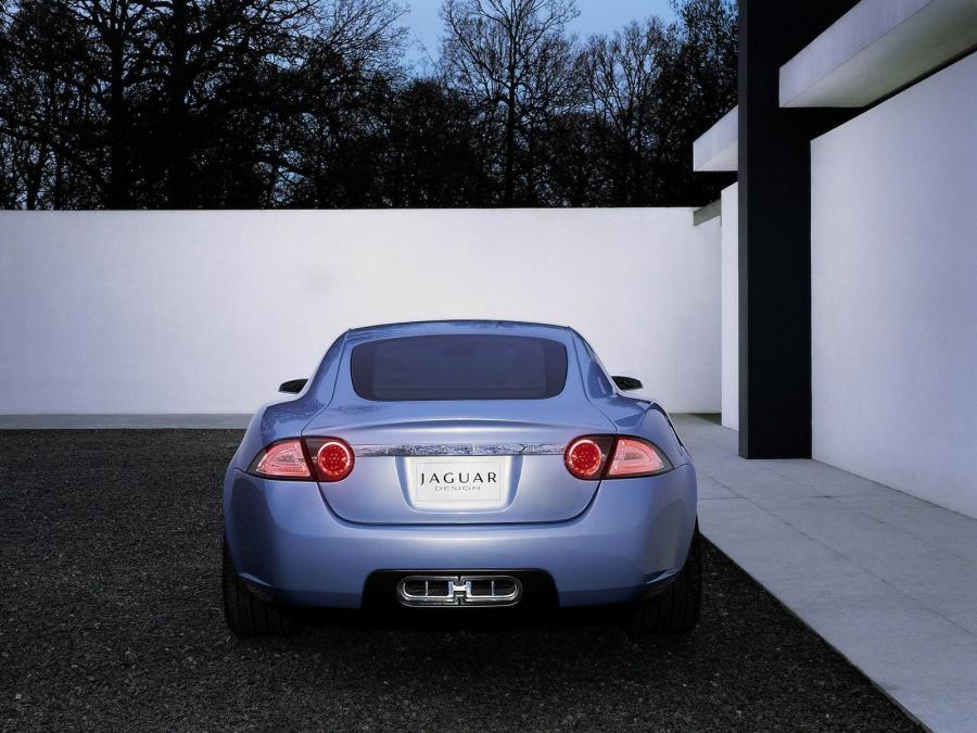  Jaguar Advanced Lightweight Coupe Concept 2005 года  (фото 7 из 10)